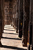 The great Chola temples of Tamil Nadu - The Sri Ranganatha Temple of Srirangam. The mandapa at the entrance of the temple (southern branch of the fourth courtyard). 